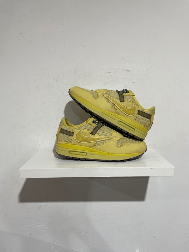 NIKE AIR MAX 1 TRAVIS SCOTT CACTUS JACK SATURN GOLD SIZE 8