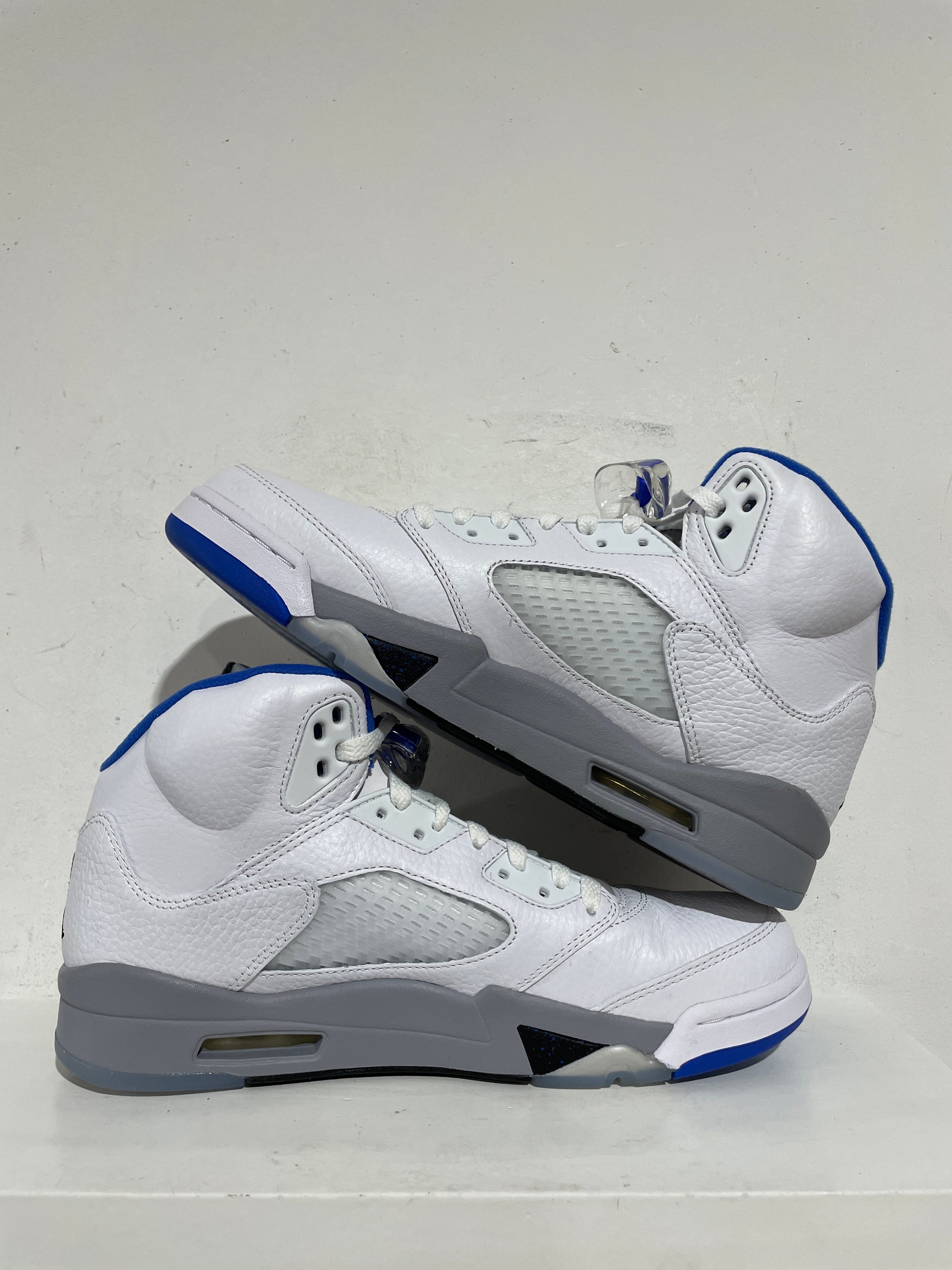 NIKE JORDAN 5 WHITE STEALTH 2021 SIZE 9.5 NEW | dva percent