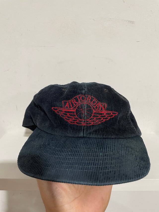 Nike Vintage | dva percent