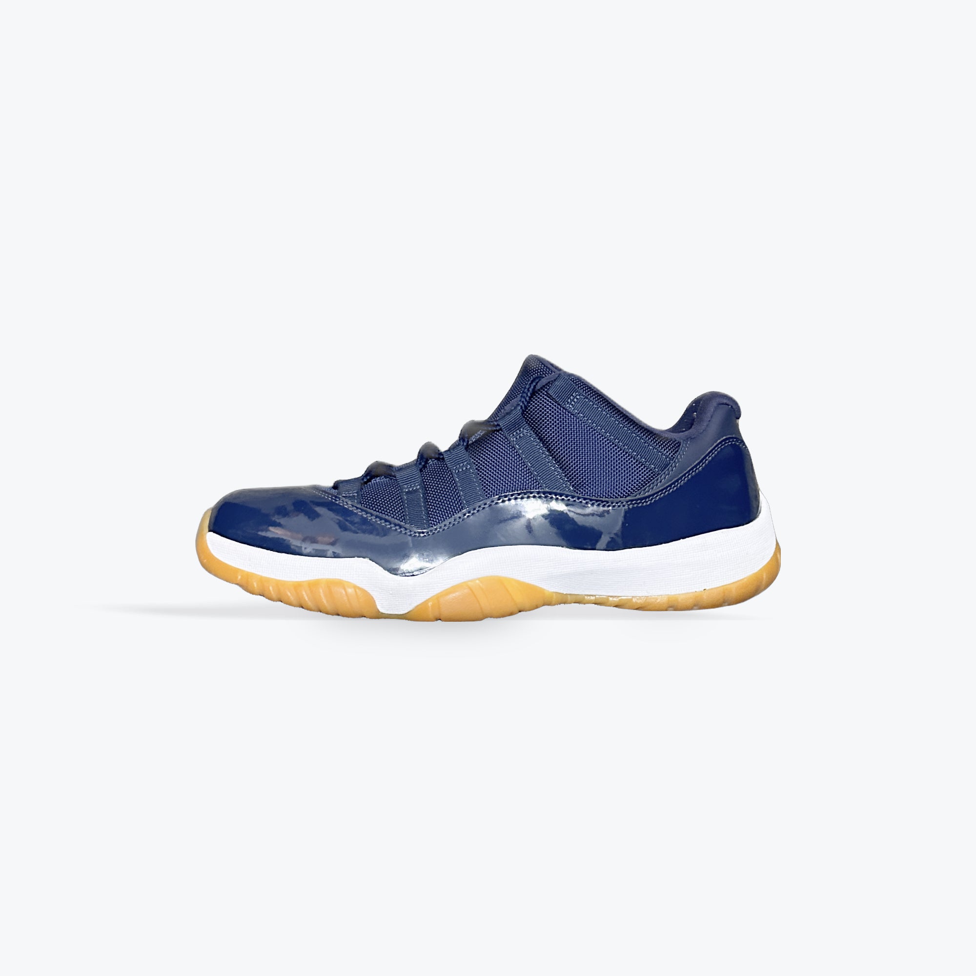 Navy gum 11 lows hot sale